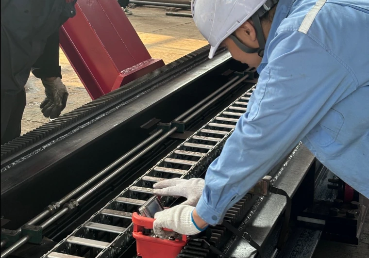 Bundle puller and bundle extractor manufacturing detail